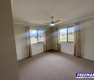 Neat & Low-Maintenance 3 Bedroom Home - Photo 3
