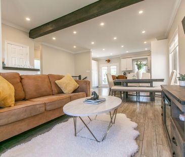 For Lease - 1955 Swan Street, Innisfil, Ontario - Photo 1