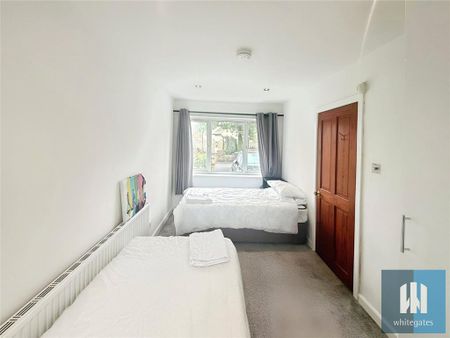 5 bedroom detached house to rent - Photo 3