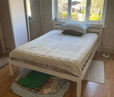 3 Bed Semi-Detached House, Norman Avenue, CR2 - Photo 1