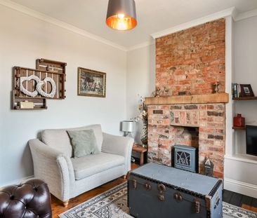 3 bedroom semi-detached house to rent - Photo 6