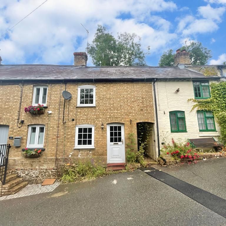 2 bedroom terraced house to rent - Photo 1