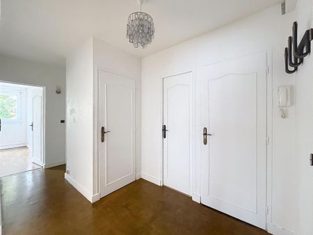 Location Appartement 3 pièces 71m² LE GRAND QUEVILLY 76120 - Photo 4
