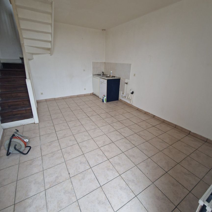 Location Maison 3 pièces 42m² FECAMP 76400 - Photo 1