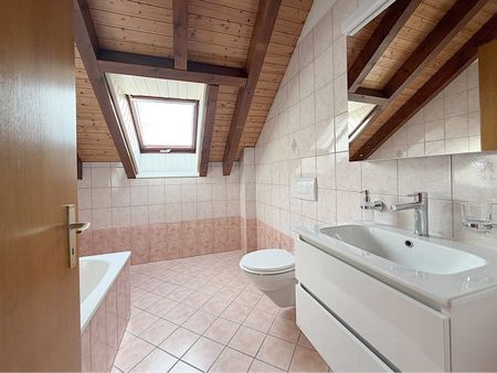 Villa mitoyenne avec jardin située à Yvonand dans quartier tranquille - Photo 4