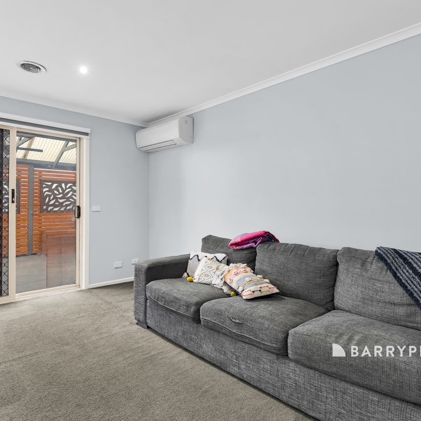 Spacious Family Home in Oatlands Estate - Photo 1