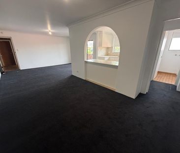 " Renovated 2 bedroom unit" - Photo 1