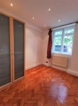 Townshend Court, NW8, London - Photo 3