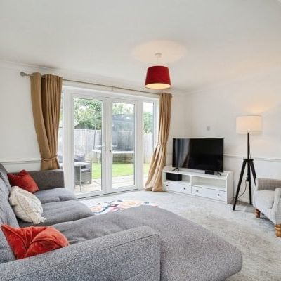 Heathfields, Westfield - Photo 1