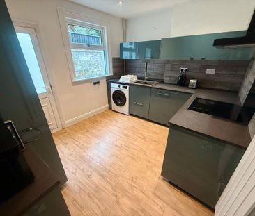 2 bedroom terraced house to rent - Photo 6