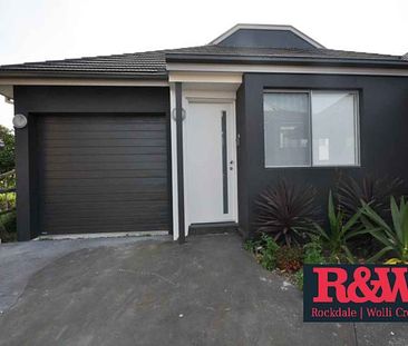V2/19 Oswell Street, Rooty Hill - Photo 2