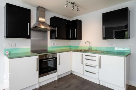 2 bedroom flat to rent - Photo 4