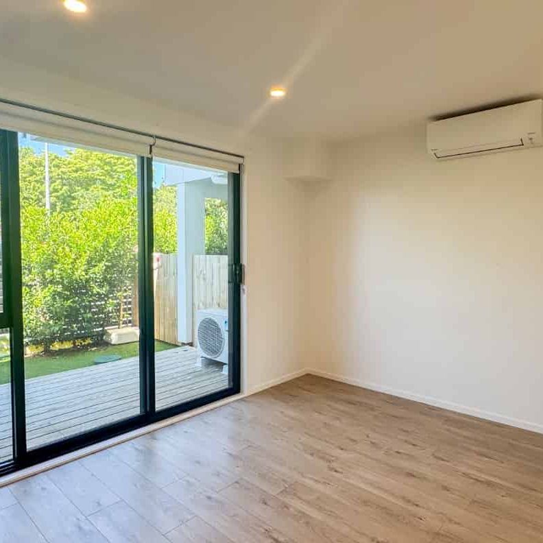 Modern 2 Bedrooms, Avondale - Photo 1