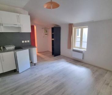 Location Appartement 1 pièce 18m² CLERMONT FERRAND 63000 - Photo 1