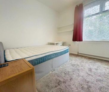 Flat to rent - Photo 2