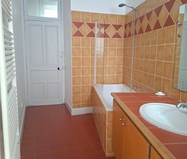 Location - Appartement T5 de 144 m² avec deux balcons et cave - Pro... - Photo 5