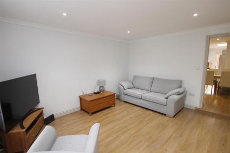 2 bedroom terraced house to rent - Photo 5