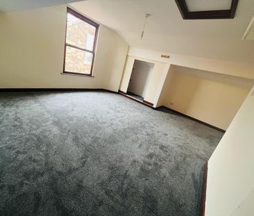 3 bedroom flat to rent - Photo 6