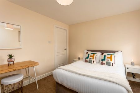 York Street - Photo 5