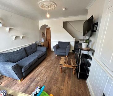 4 bedroom terraced house to rent - Photo 6