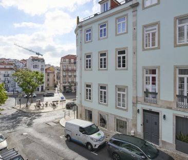 Room in a shared 5-bedroom apartment for rent in Lisbon. - Foto 6