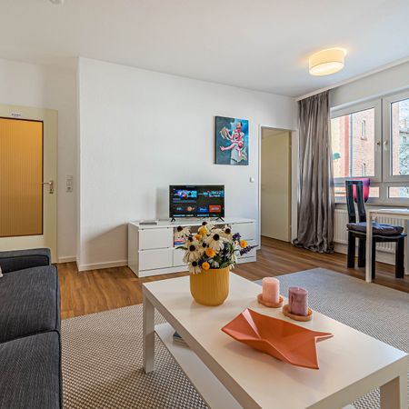 City-Residence: Modern und neu möblierte 2-Zi.-Wohnung nahe Europaviertel - Photo 3