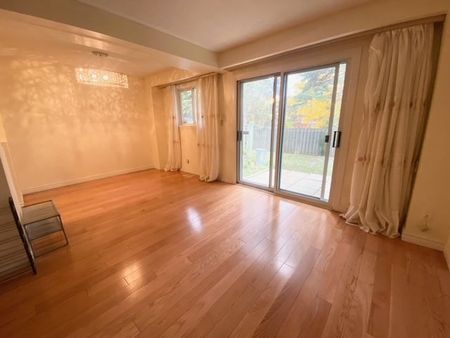 For Lease - 300 Bridletowne Circle Unit# 36, Toronto, Ontario - Photo 2