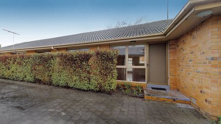 2/6 Broomfield Road, Hawthorn East - Photo 2