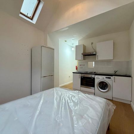 Studio to rent - Photo 4