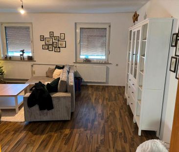 3 ZKB - top Lage mit kompletter Einbauküche u.Gartenmitnutzung - Photo 2