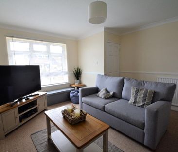 3 bedroom semi-detached house to rent - Photo 1
