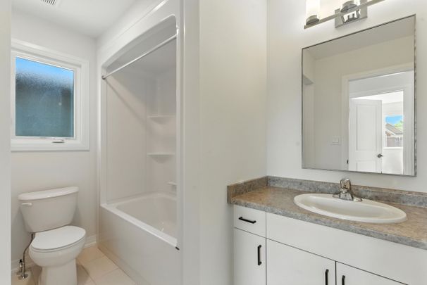 For Lease - 1022 Kraft Road, Fort Erie, Ontario - Photo 1