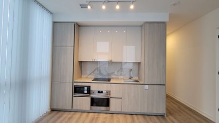For Lease - 8 Interchange Way Unit# 618, Vaughan, Ontario - Photo 2