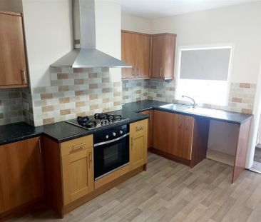 2 bedroom Terraced House to rent - Photo 6