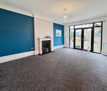 2 bedroom ground floor flat to rent - Photo 2