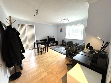 1 bedroom apartment to rent - Photo 2