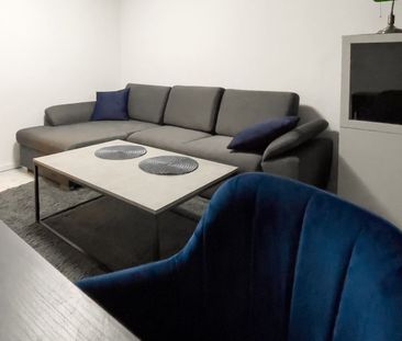 Apartament de 2 camere de închiriat Drumul Taberei/ metrou Favorit - Photo 2
