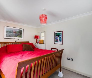 1 bedroom house in London - Photo 4