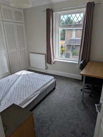 3 bedroom private hall to rent - Photo 4