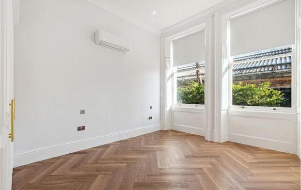 2 Bed Flat, Trebovir Road, SW5 - Photo 1