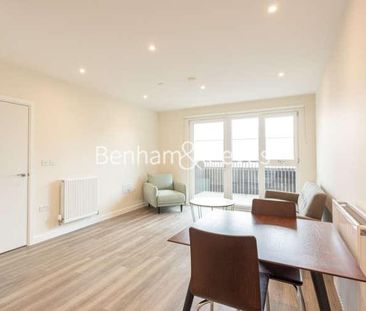 Rosebay House, Frank Searle Passage, E17 - Photo 4