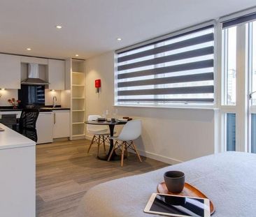 Studio to rent - Photo 6