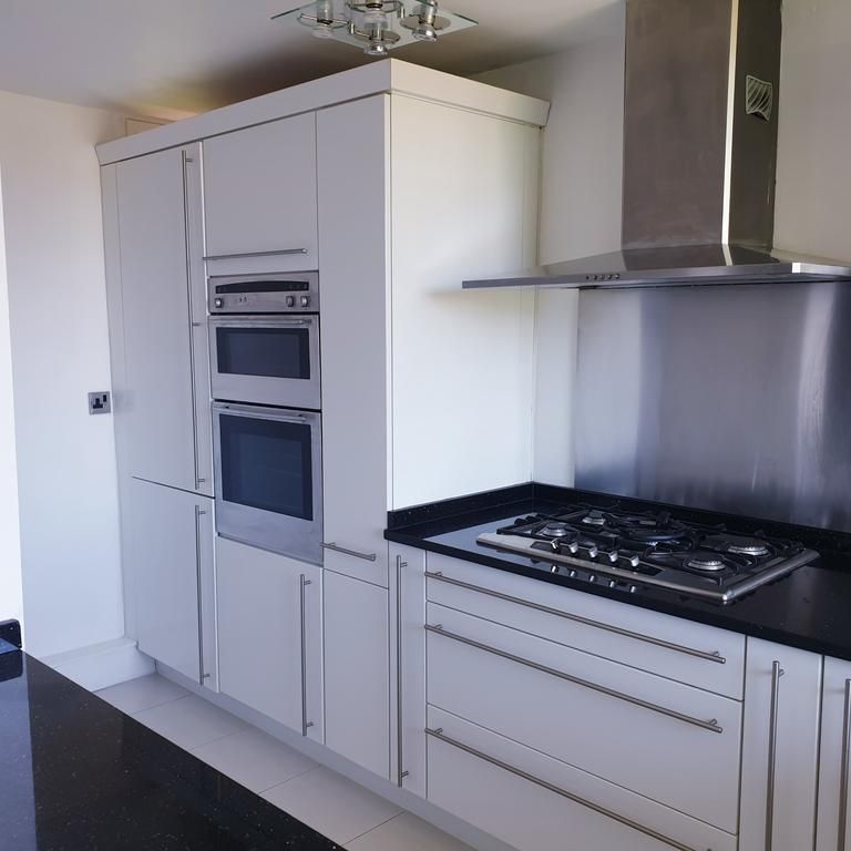 3 bedroom apartment to rent - Photo 1