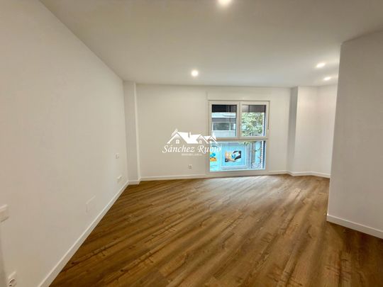 Piso de alquiler en Calle de las Matas, 1, Casa Amarilla - Photo 1