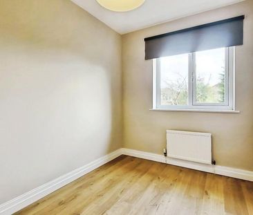 4 bedroom semi-detached house to rent - Photo 6