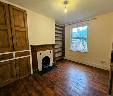 Terraced House to rent on - Photo 2