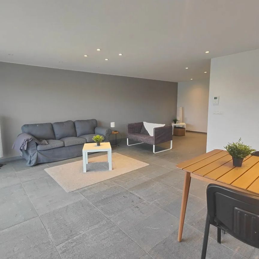 Verzorgd tweeslaapkamer appartement in het centrum van Meulebeke - Photo 1