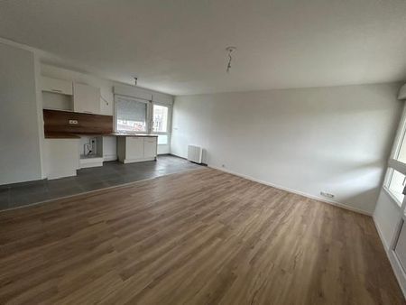 Location appartement 2 pièces 49 m2 à Tours - Photo 2