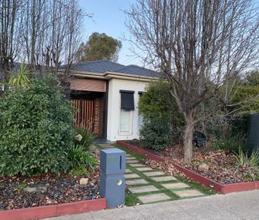 Caroline Springs - Photo 6