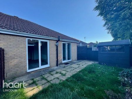 2 bedroom bungalow to rent - Photo 2